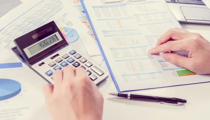 大澳:化妆品包装盒定做的报价为何参差不齐?(图4) 图片